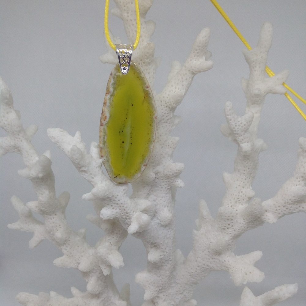 Slice Crystal Agate Necklace on Waxed Cotton Cord - Picture 3 of 12